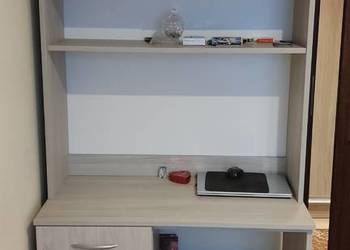 Zestaw mebli biurowych/pokojowych – Jasny Dąb