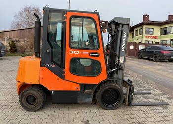 wózek widłowy DOOSAN D30S-5 diesel 3000kg Triplex 4.40m kabina 2014'