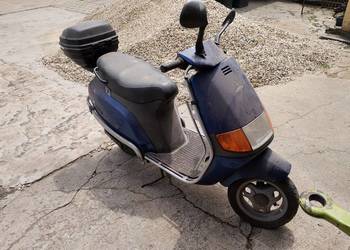 Skuter Piaggio Vespa sfera 50