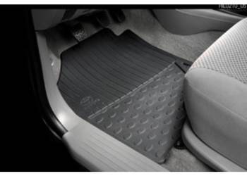 TOYOTA Hilux Dywaniki gumowe komplet PZ49K-NC351-RJ OE