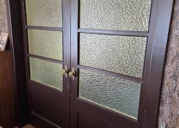 Stare drzwi przesuwne dwuskrzydłowe