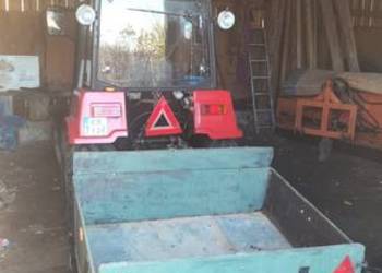 Okazja!!Sprzedam skrzynie zawieszaną do ciągnika mnóstwo maszyn rolniczych