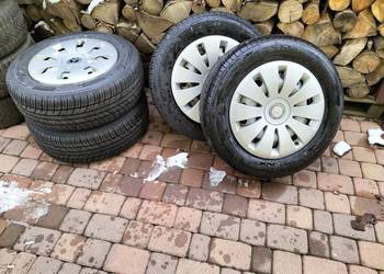 Nowe opony z felgami do Mercedesa Vito