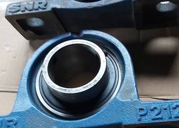Dwa duże łożyska z obudowami na wał 60mm,mało używane