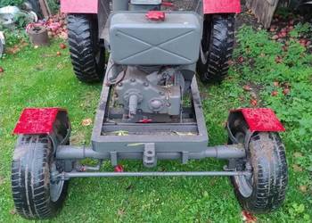 Traktor es 7 Papaj