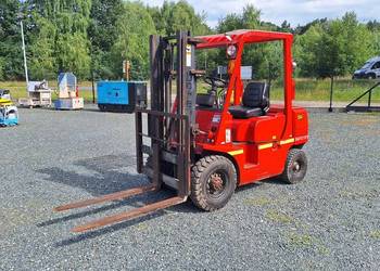 Wózek Widłowy YANG FD 25 ISUZU