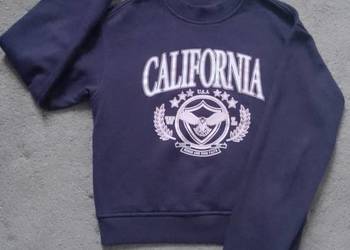 Ciemna, granatowa bluza z nadrukiem w rozmiarze XXS