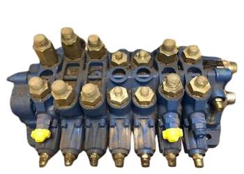 JCB 332/G8676 (Rexroth 332/G8676) rozdzielacz hydrauliczny do JCB 3CX, 4CX