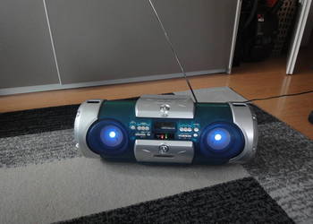 Mocny boombox JVC