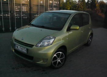 Daihatsu Sirion 1.0 Benzyna 2009r. | KLIMATYZACJA | KAMERY | HAK | NAWI