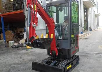 Koparka 1,5 t z osprzętem