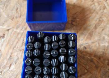 ZNACZNIKI NUMERATORY 36 NUMERATOR LITERY CYFRY 5mm