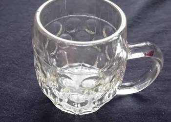 Szklany kufel Radeberg, w katalogu huty z 1928r.Sygnowany.