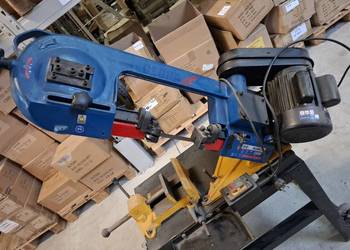 Piła taśmowa z podstawą