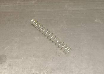 Sprężyna gaźnik mikuni 28 części Yamaha 125 DT R E RE X 91-07r TDR TZR