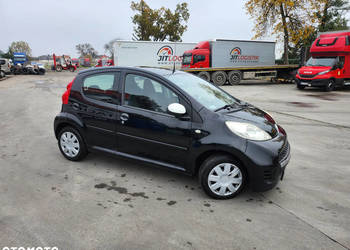 PEUGEOT107 1.0 BENZ 4 DRZWI klima duży tablet radio fajna wersja PEUGEOT107 1.0 BENZ 4 DRZWI klima duży tablet radio fajna wersja
