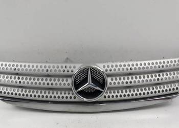 MERCEDES  W169 AMG  ATRAPA GRILL