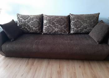 Sofa z pojemnikiem na pościel