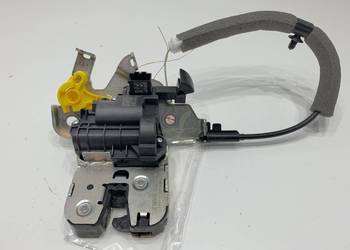 ZAMEK KLAPY TYŁ AUDI Q8 SUV 81A827506