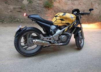 Honda NTV 650 Cafe racer