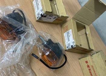 Kawasaki ZR750 Kierunkowksaz Kierunkowskazy Nowe Oryginalne Kawasaki Kawasaki ZR750 Kierunkowksaz Kierunkowskazy Nowe Oryginalne Kawasaki