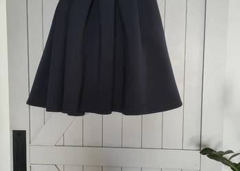 Granatowa spódnica Mosquito (S/36) z kieszeniami. Długość 57cm