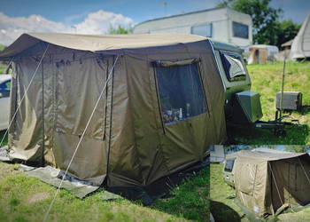 Przedsionek do Przyczepy Niewiadów N126 wytrzymały khaki kamuflaż na ryby