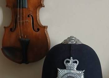 Angielski hełm. policyjny