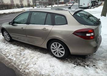 Syndyk sprzeda samochód Renault Laguna
