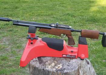 Karabin  Air  arms s 400pcp