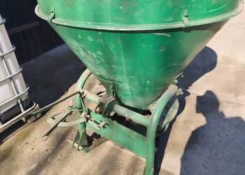 Rozsiewacz do nawozu lejek stożek