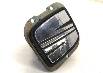 KLAMKA KLAPY TYŁ SEAT LEON I 1M6827565D Hatchback 99-06 GRANATOWY