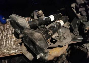 Odbój odboje zderzaka przedniego BMW e34 komplet