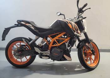 KTM 390 DUKE ABS 1 rej 2015, 13 100 km