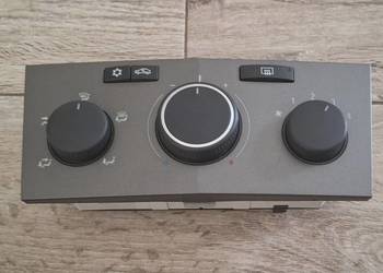 Panel nawiewu klimatyzacji Opel Zafira B, Astra H