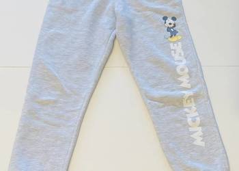 Szare spodnie dresowe Primark rozmiar 134