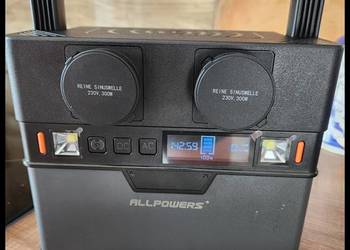 Powerbank Akumulator generator prądu duzej mocy 700 wat na kemping