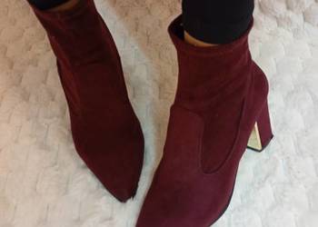 (39) Public Desire, bordowe botki wieczorowe