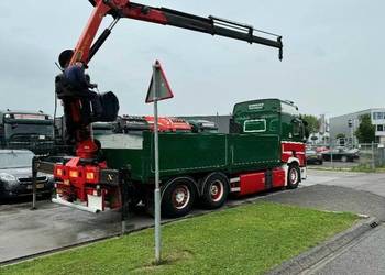 Skrzynia z dzwigiem Renault T 520
