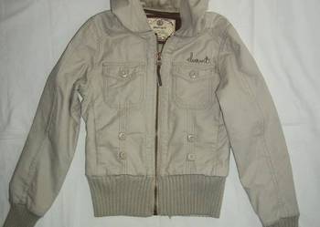 Sportowa  kurtka z kapturem  R.34/ 36 kolor beżowy Sportowa  kurtka z kapturem  R.34/ 36 kolor beżowy