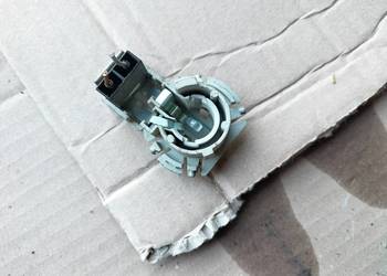 AUDI 80 B3 B4 SEDAN OPRAWKA GNIAZDO ŻARÓWKI LAMPY TYLNEJ  KOSTKA