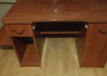 sprzedam biurko pod komputer