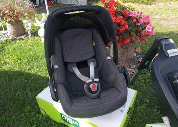 Fotelik dla dziecka do samochodu z Bazą MAXI COSI PEBBLE + Książka