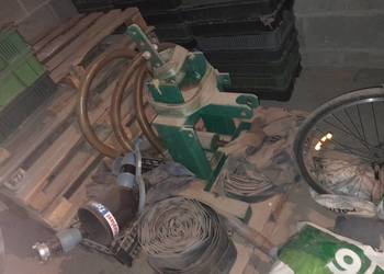 Otrzasarka do wiśni jabłek śliwek i orzechów