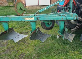 Pług trzyskibowy 3x35 Pług trzyskibowy 3x35