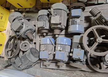 ZESTAW 20 SILNIKÓW ELEKTRYCZNYCH 3-FAZOWYCH + KOŁA PASOWE – TANIO!