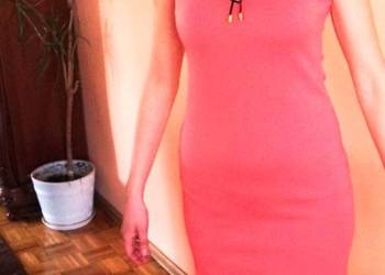 Nowa sukienka z NOA, jeszcze z metką, rozmiar 36, kolor pięk