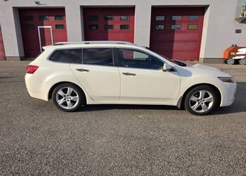 Samochód osobowy Honda Accord Kombi 2.0 benzyna skóry 2011 zadbana