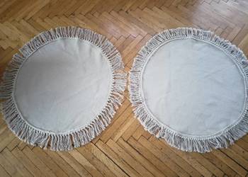 DWA DYWANIKI OKRĄGŁE 70 CM .