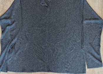 Sweter ze srebrną nitką